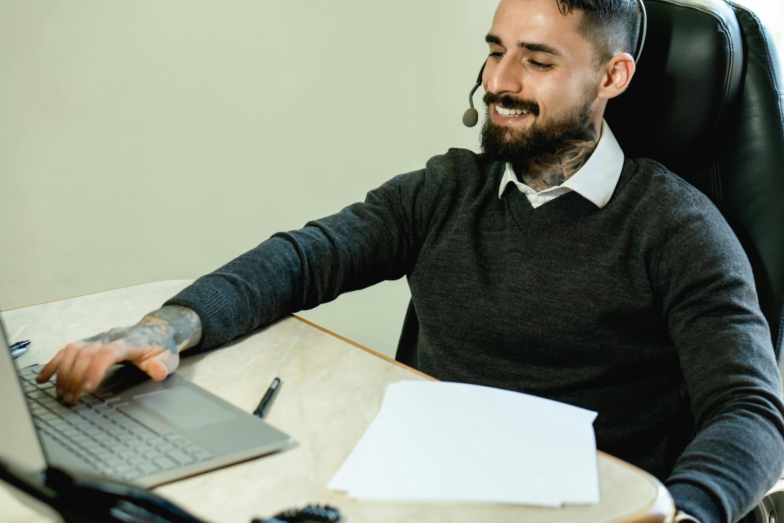 Virtual Insurance Assistants: Streamlining Operations & Claims Processing